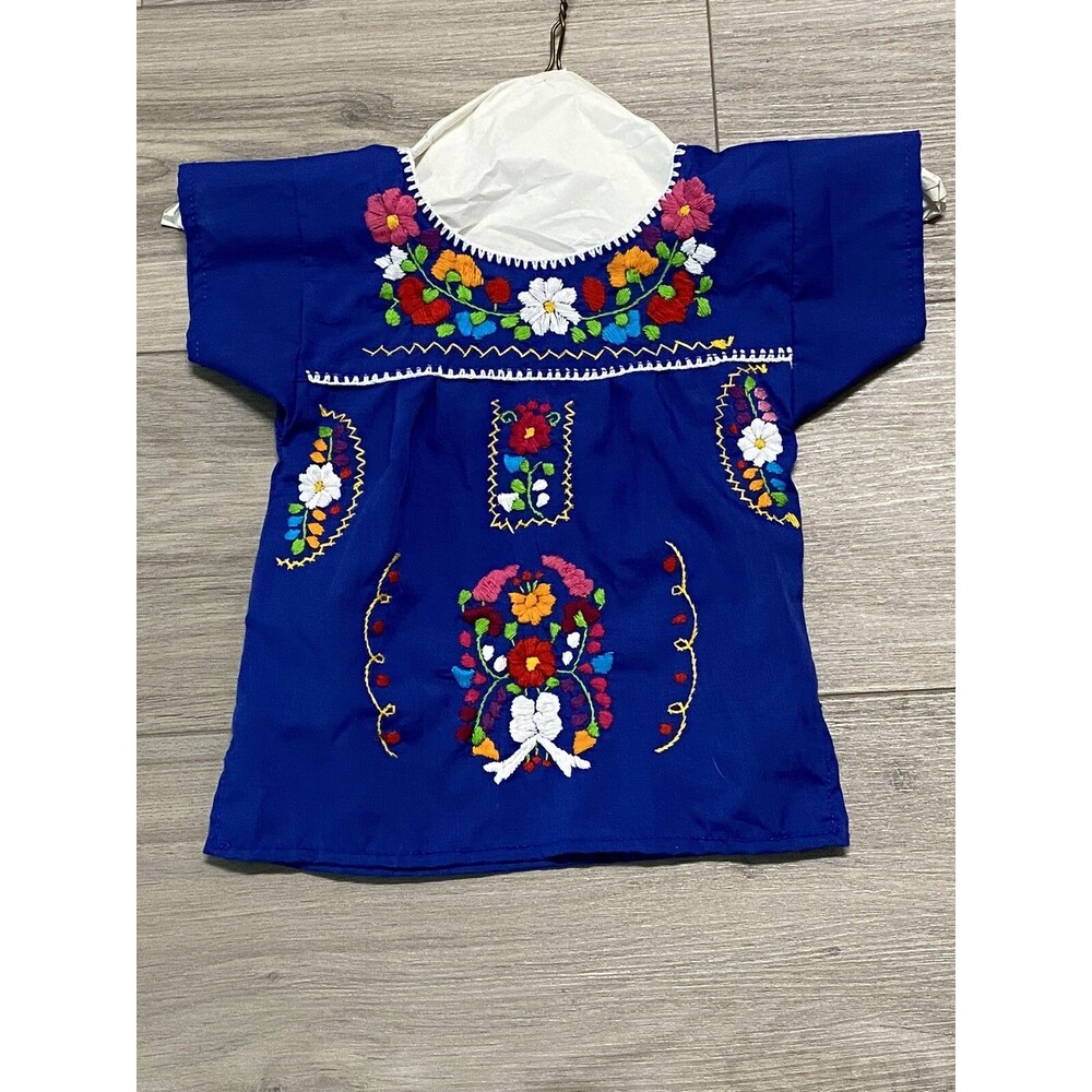 Mexican Blouse Girl Embroidered children Mexican top handmade Flowers XS/Sm